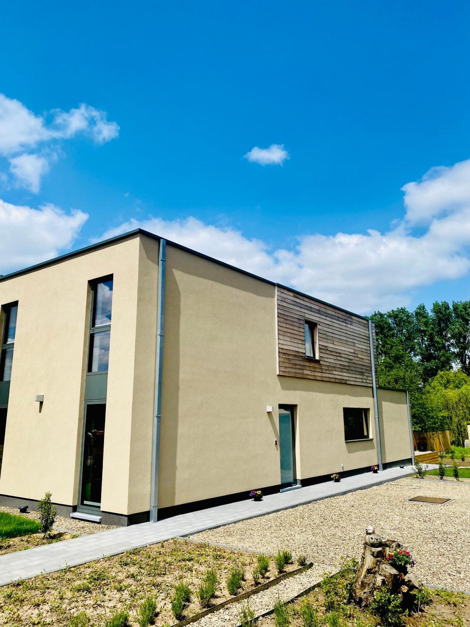 Inova Guesthouse Hasselt Zewnętrze zdjęcie